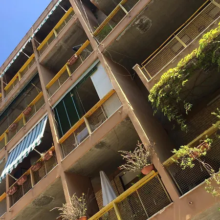 Mary's House نابولي