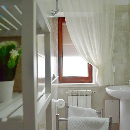 Mary's House فندق مبيت وإفطار 3*