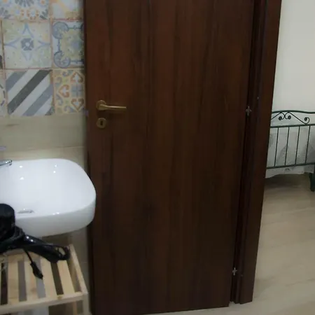 Mary's House فندق مبيت وإفطار 3*