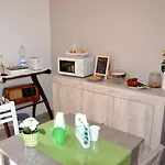 Mary's House Bed & Breakfast Neapol